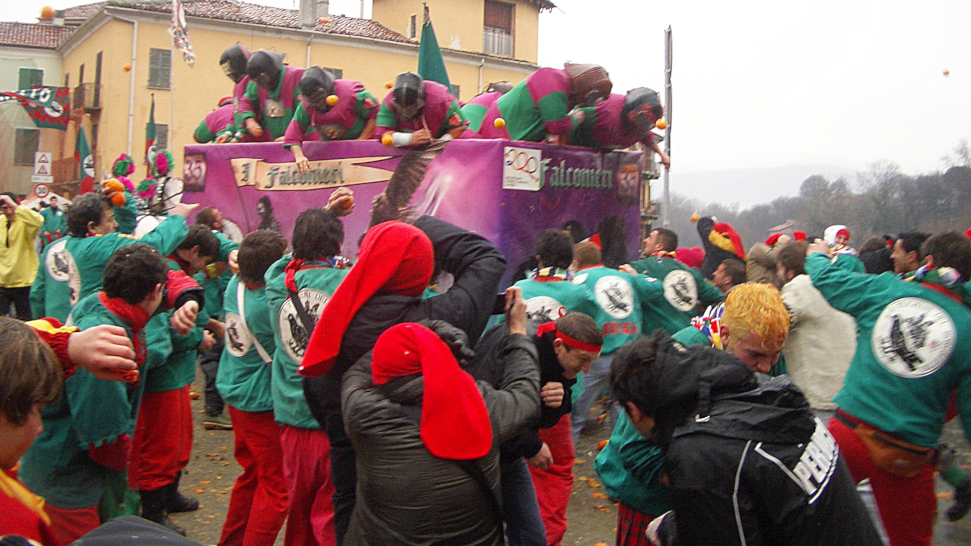 Battaglia delle Arance: Tradizione spettacolare al Carnevale di Ivrea