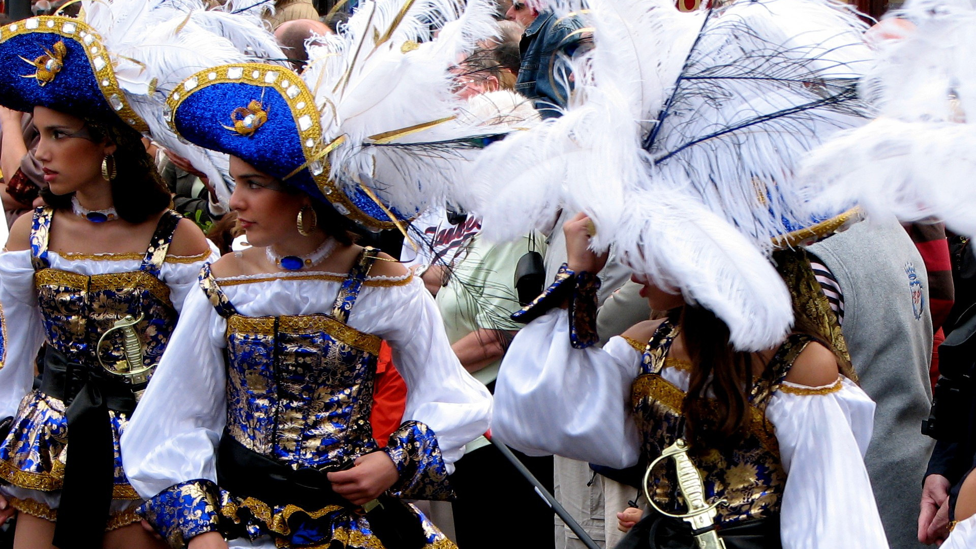 Carnevale Santa Cruz de Tenerife: Tradizioni Canarie in Festa