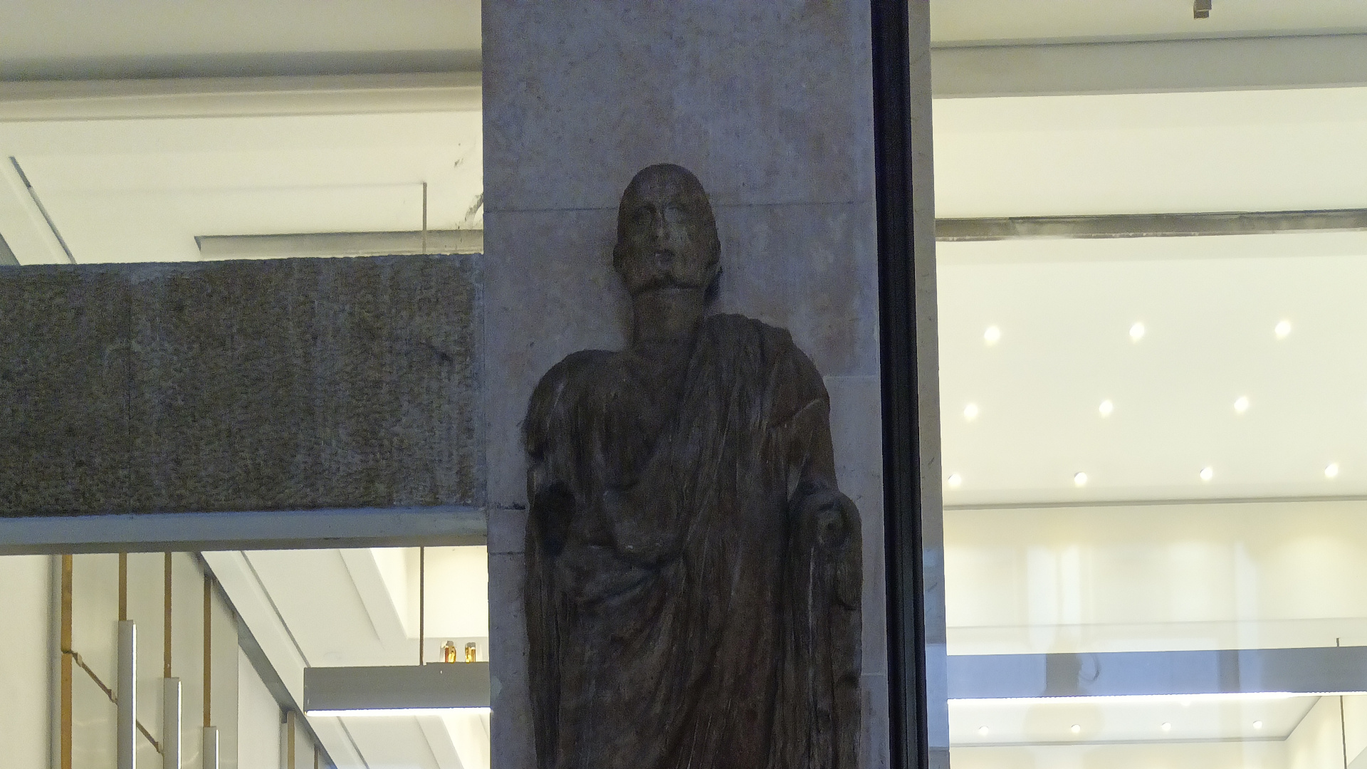 Omm de Preja – L’Uomo di Pietra: Una Statua, Una Storia